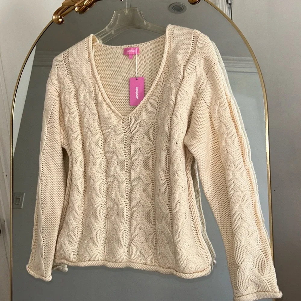 Edikted Cream V-Neck Oversized Cable Knit Sweater NWT - Picture 4 of 5